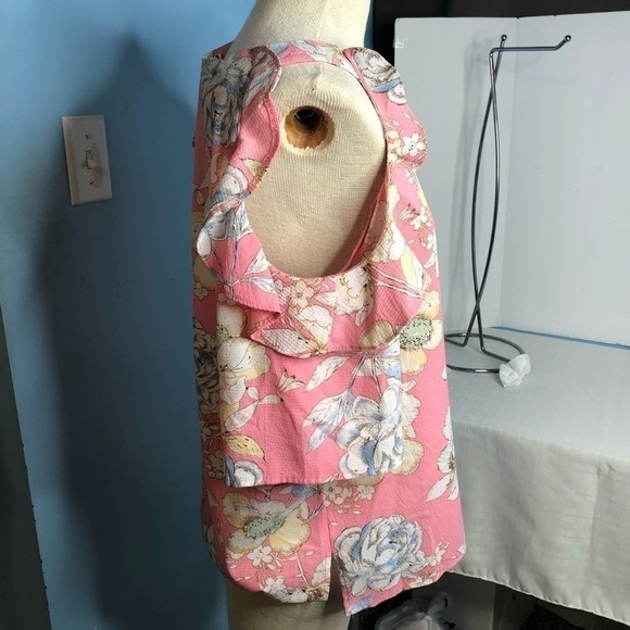 BEAUTIFUL sprig💰SALE 10.00 Cold shoulder - Picture 3 of 8